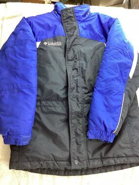 Columbia Blue & Black Youth Winter Jacket Size 14/16 With Zip Pockets & Full-Fro